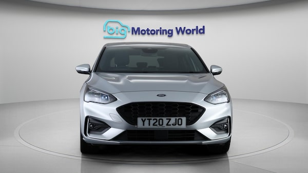 Used Ford Focus 2020 for sale - 76317936: Photo 3