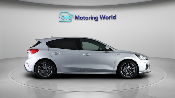 Used Ford Focus 2020 for sale - 76317936: Photo 9