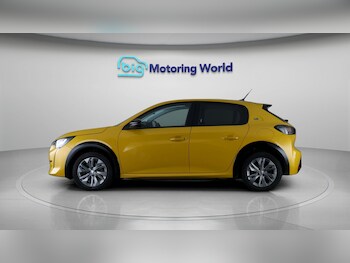 Used Peugeot E-208 2023 for sale - 77405574: Photo