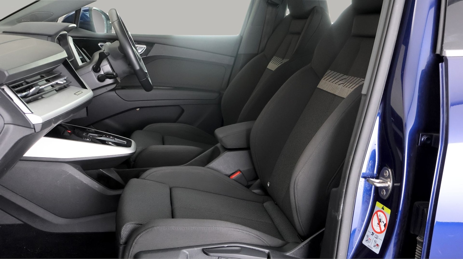 Used Audi Q4 e-tron 2023 for sale - 77632577: Photo 13