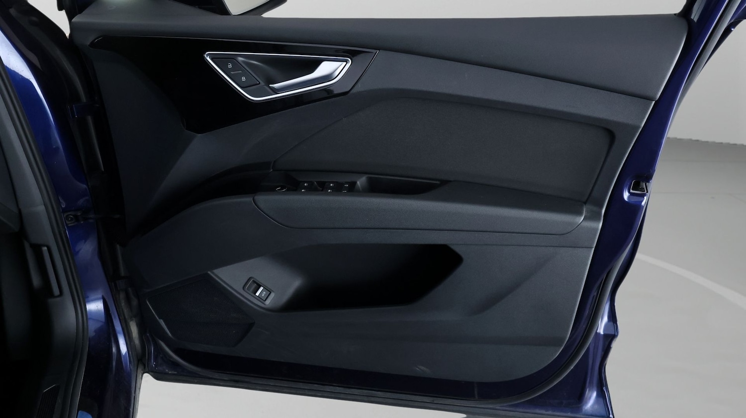 Used Audi Q4 e-tron 2023 for sale - 77632577: Photo 14