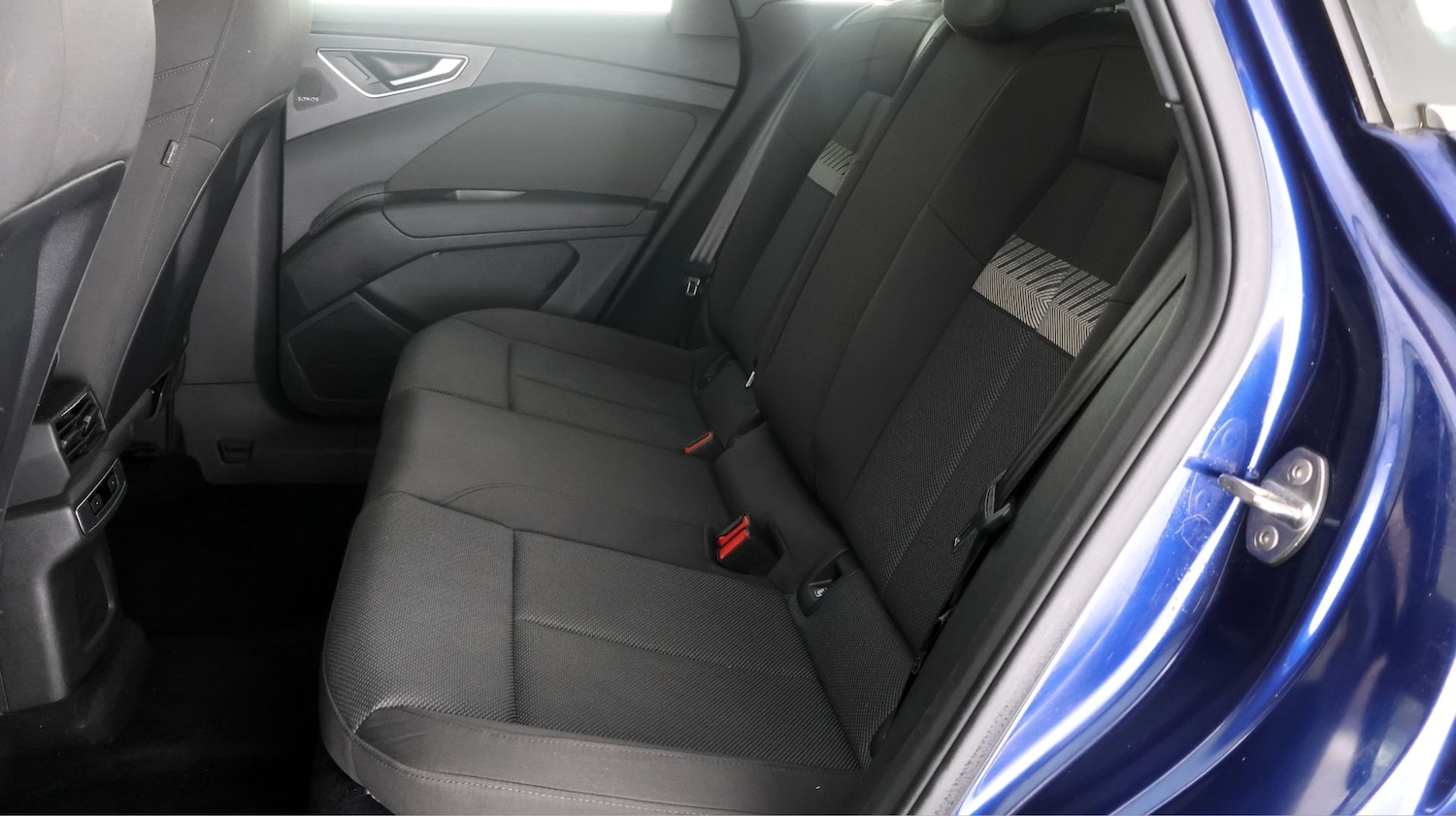 Used Audi Q4 e-tron 2023 for sale - 77632577: Photo 15