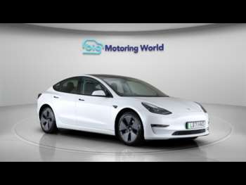 (71) - (Dual Motor) Long Range Saloon 4dr Electric Auto 4WDE (346 ps)