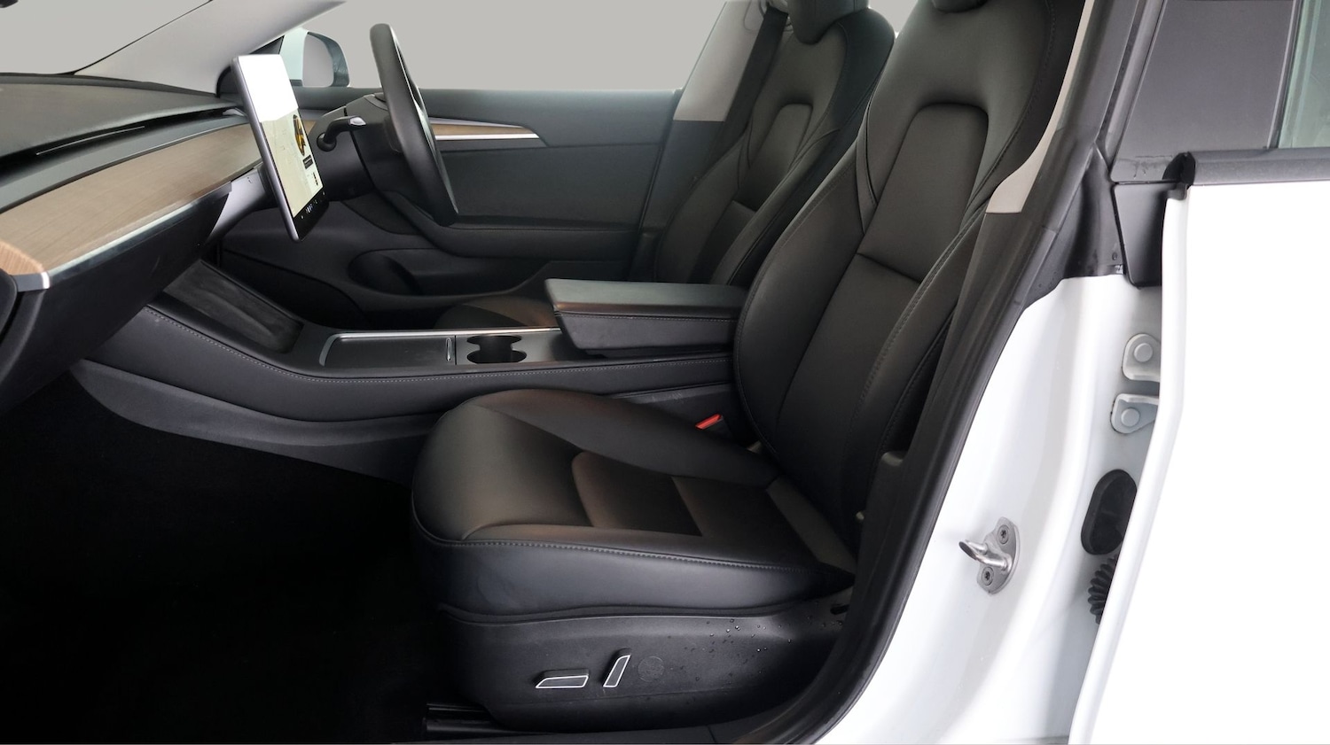 Used Tesla Model 3 2021 for sale - 77558440: Photo 14