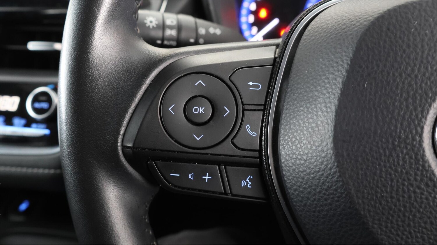 Used Toyota Corolla 2020 for sale - 76573100: Photo 22