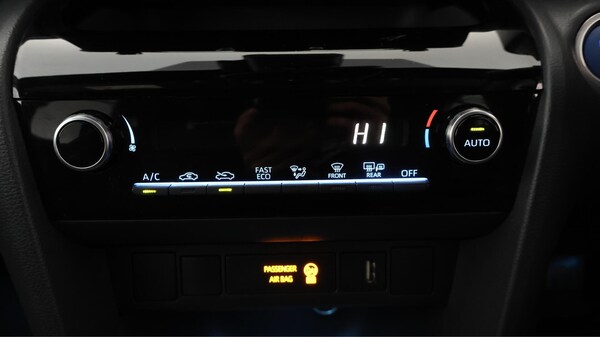 Used Toyota Yaris Cross 2022 for sale - 76294503: Photo 12