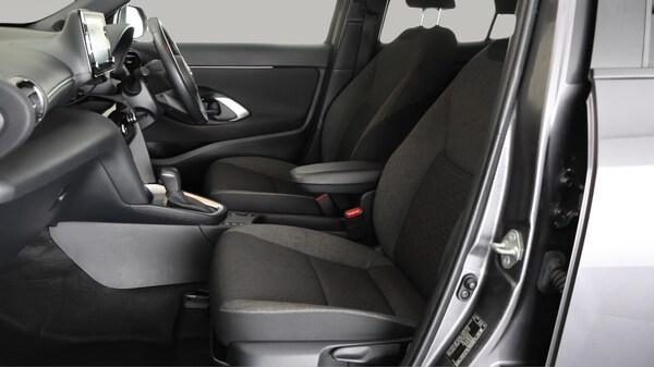 Used Toyota Yaris Cross 2022 for sale - 76294503: Photo 14