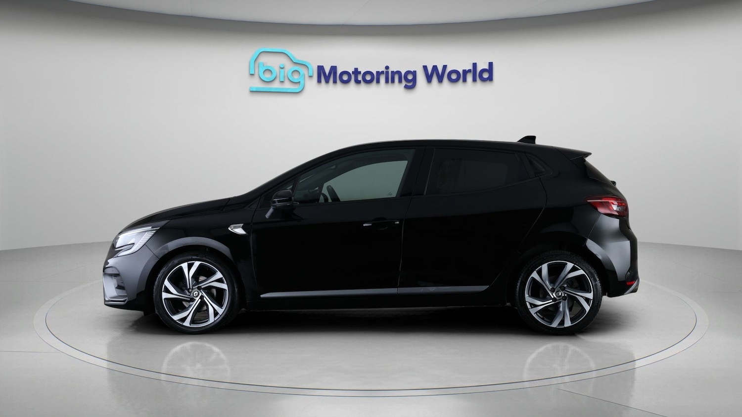 Used Renault Clio 2023 for sale - 77897453: Photo 4