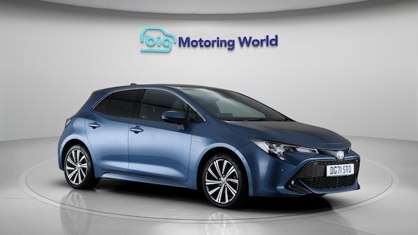 Used Toyota Corolla 2021 for sale - 76214935: Photo 2