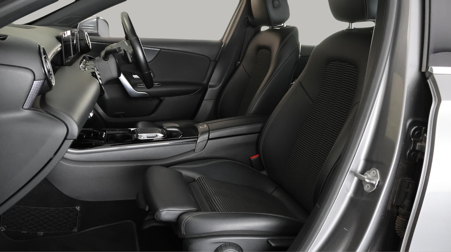 Used Mercedes-Benz A-Class 2018 for sale - 76380890: Photo 14