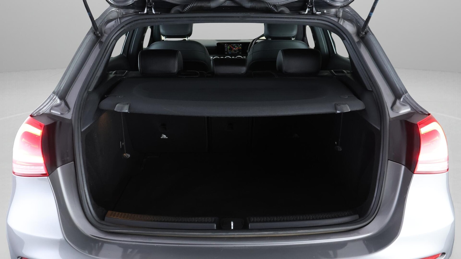 Used Mercedes-Benz A-Class 2018 for sale - 76380890: Photo 17