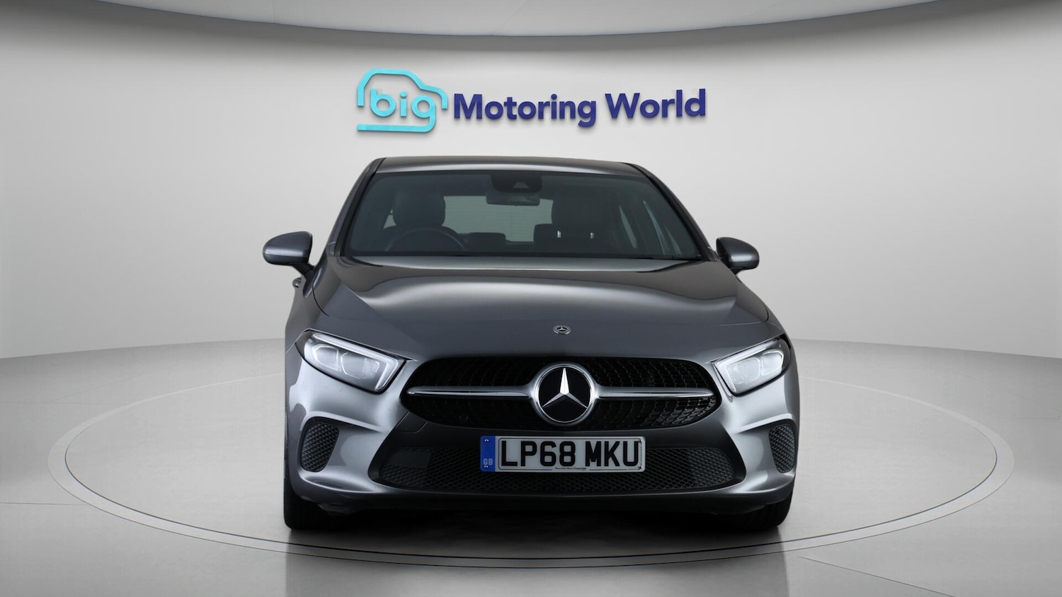 Used Mercedes-Benz A-Class 2018 for sale - 76380890: Photo 2