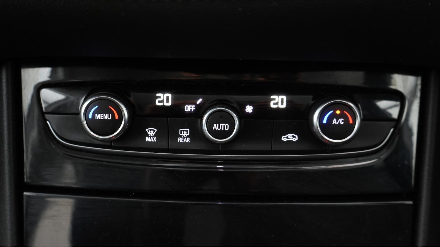 Used Vauxhall Grandland X for sale - 76337676: Photo 13