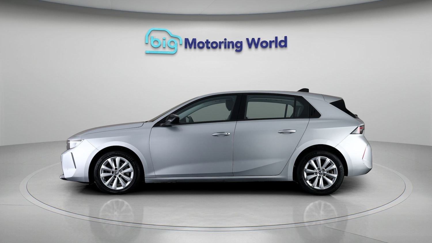 Used Vauxhall Astra 2022 for sale - 77704215: Photo 4