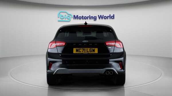 Used Ford Focus 2021 for sale - 76059519: Photo 6