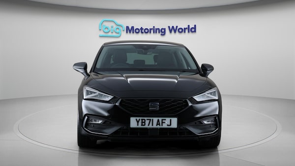 Used SEAT Leon 2022 for sale - 76200636: Photo 2