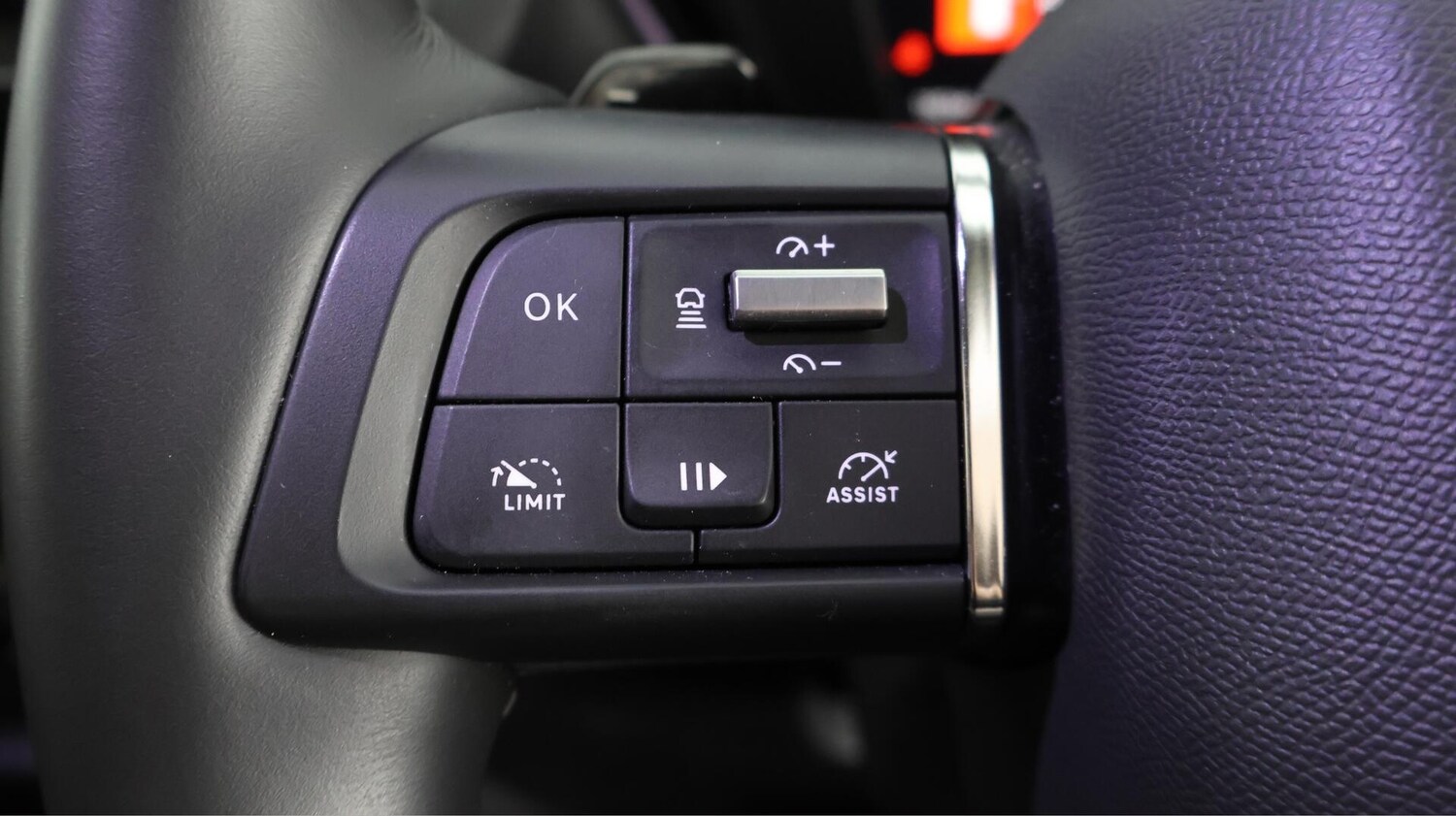 Used Citroen C5 X 2023 for sale - 75768639: Photo 24