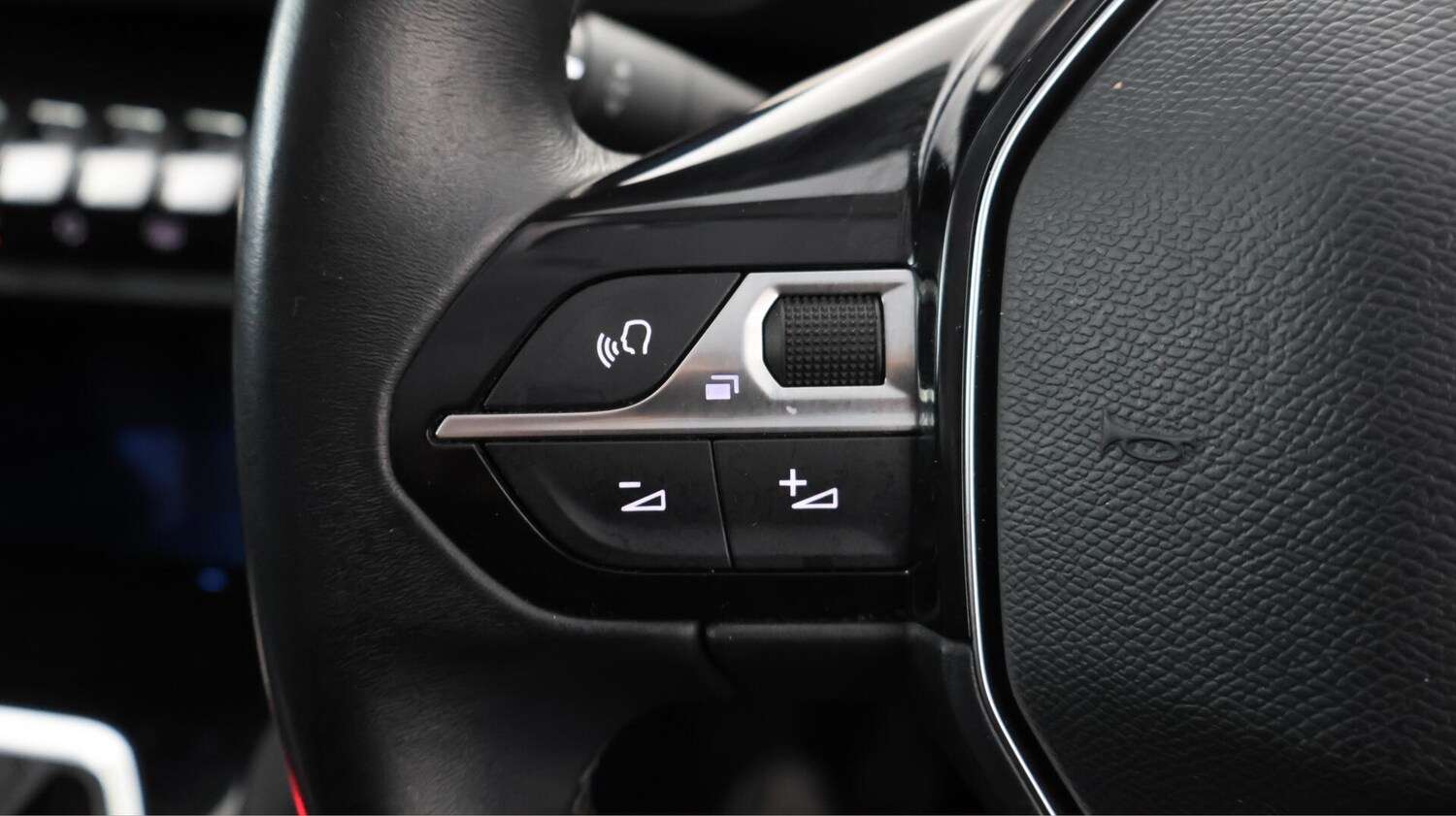 Used Peugeot 3008 2022 for sale - 76361433: Photo 24