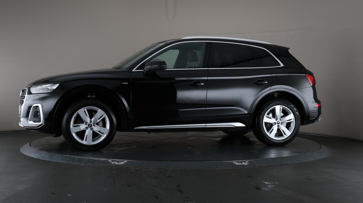 Used Audi Q5 2021 for sale - 76742325: Photo 40