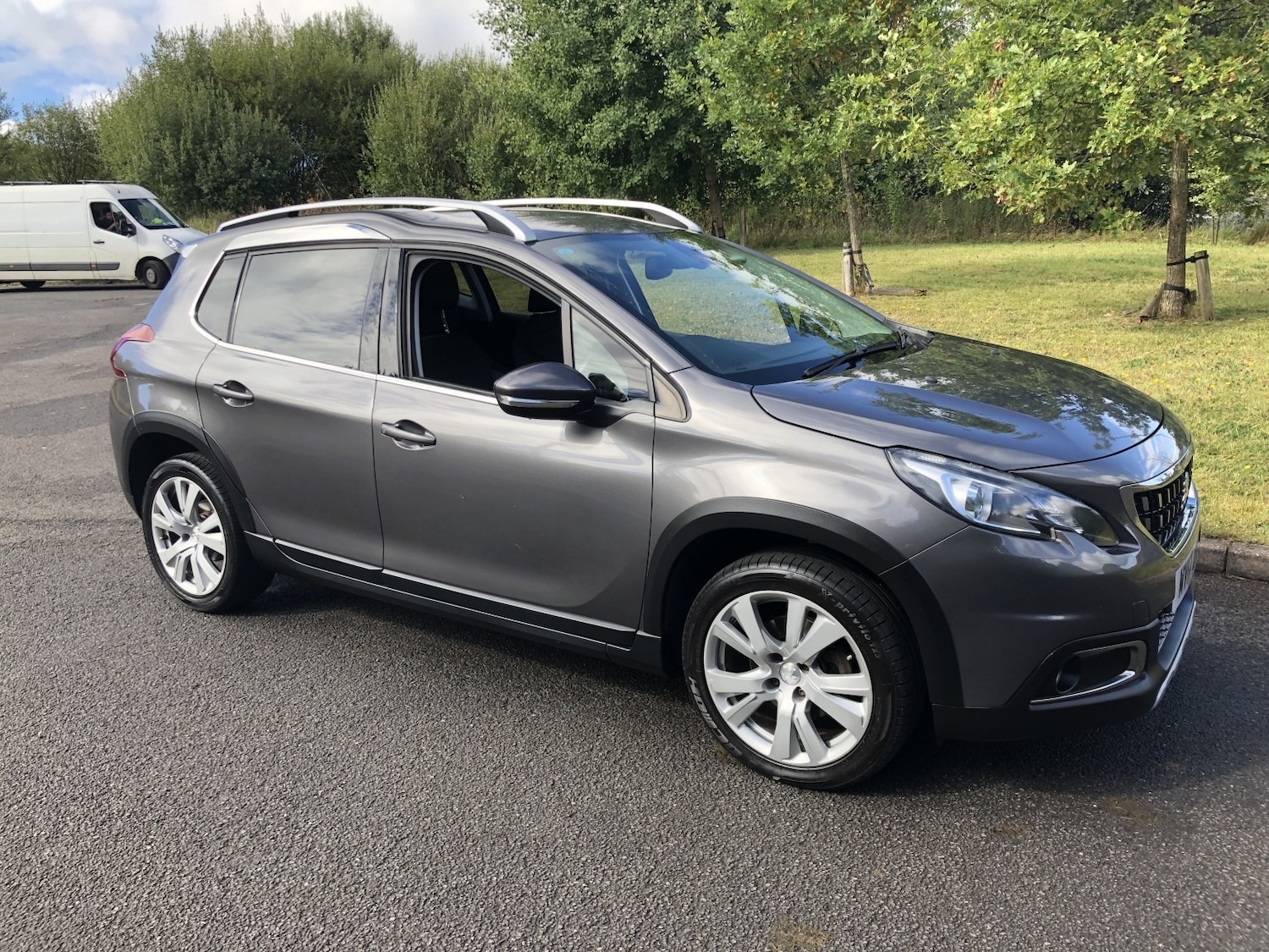 Used Peugeot 2008 2017 for sale - 76506210: Photo 8