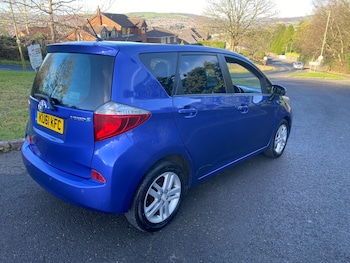 Used Toyota Verso 2011 for sale - 76651301: Photo