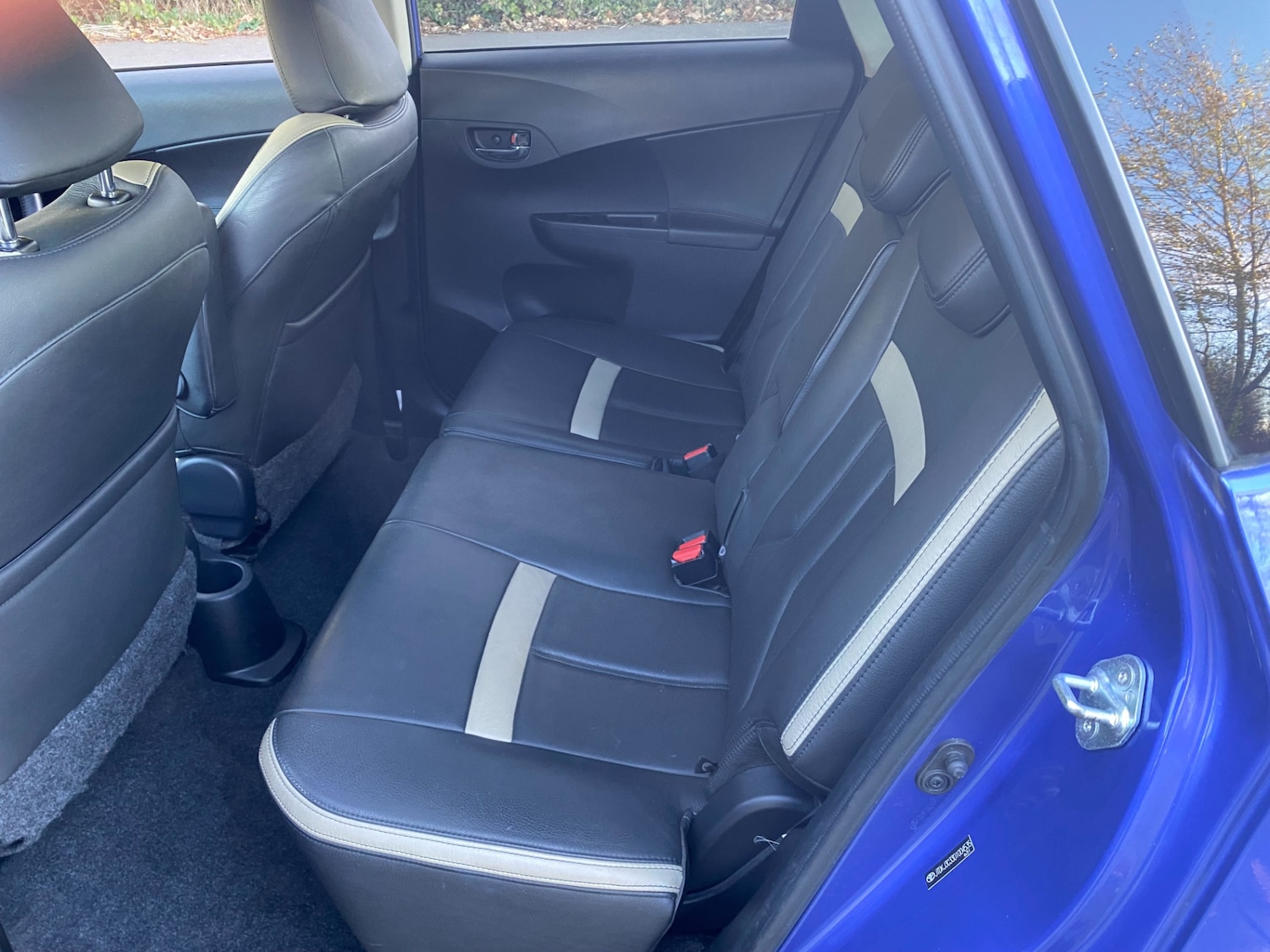 Used Toyota Verso 2011 for sale - 76651301: Photo 8