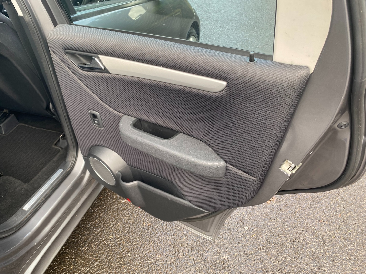 Used Mercedes-Benz A-Class 2012 for sale - 76426528: Photo 6