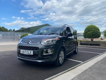 Used Citroen C3 Picasso 2017 for sale - 79030408: Photo