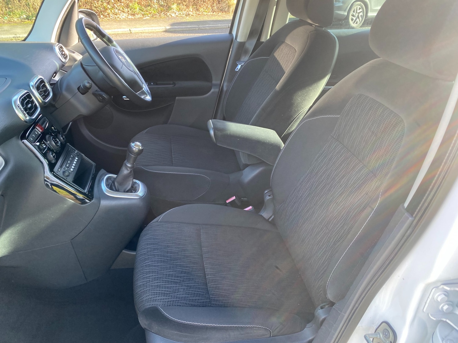 Used Citroen C3 Picasso 2015 for sale - 77652409: Photo 12