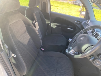 Used Citroen C3 Picasso 2015 for sale - 77652409: Photo