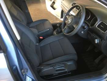 Used Volkswagen Golf 2010 for sale - 68592787: Photo