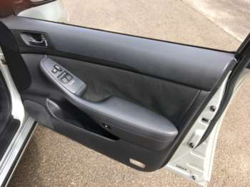 Used Toyota Avensis 2006 for sale - 70620316: Photo