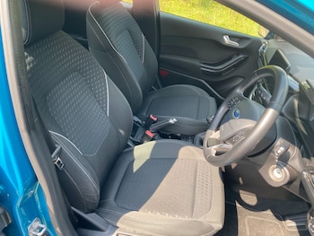 Used Ford Fiesta 2017 for sale - 79240667: Photo