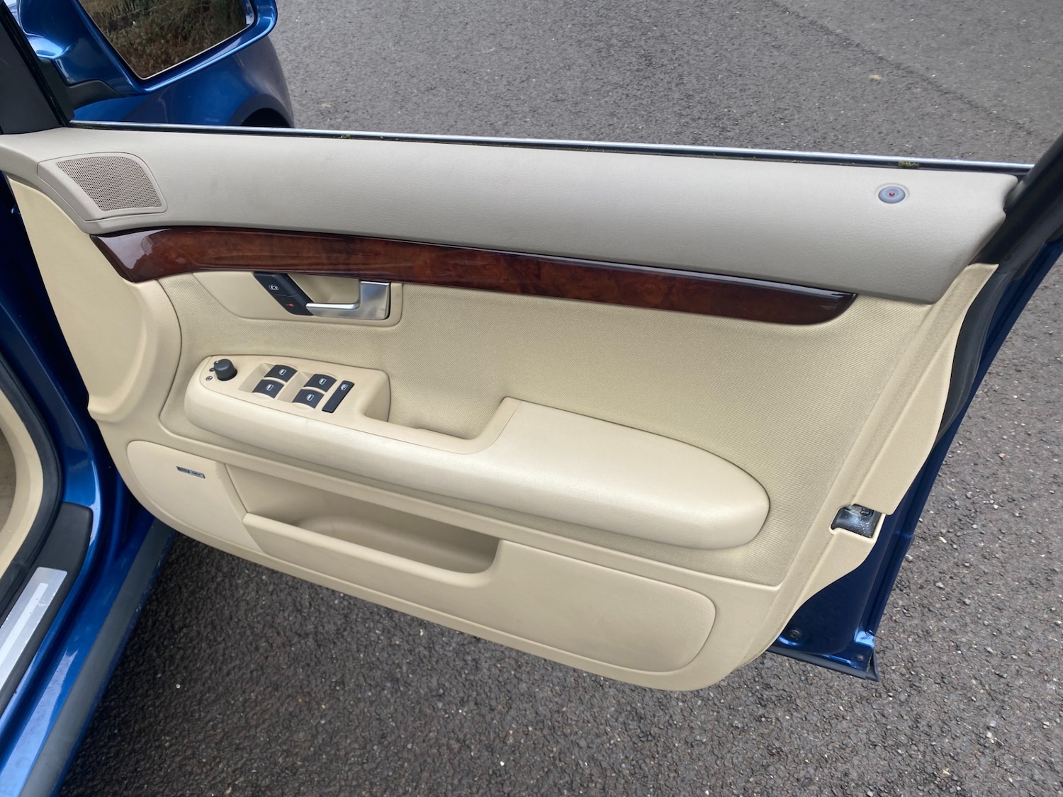 Used Audi A4 2007 for sale - 77432876: Photo 5