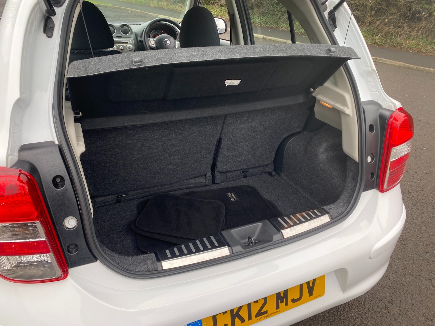 Used Nissan Micra 2012 for sale - 77324535: Photo 12