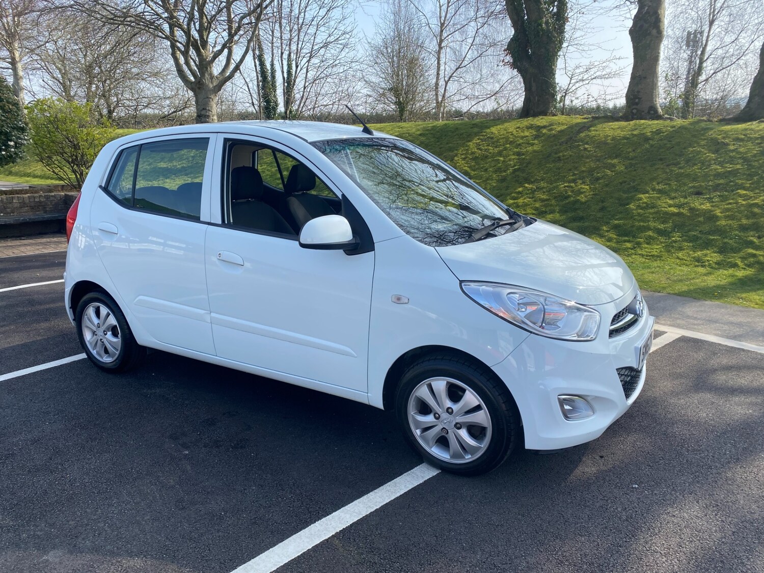Used Hyundai i10 2012 for sale - 77974759: Photo 5