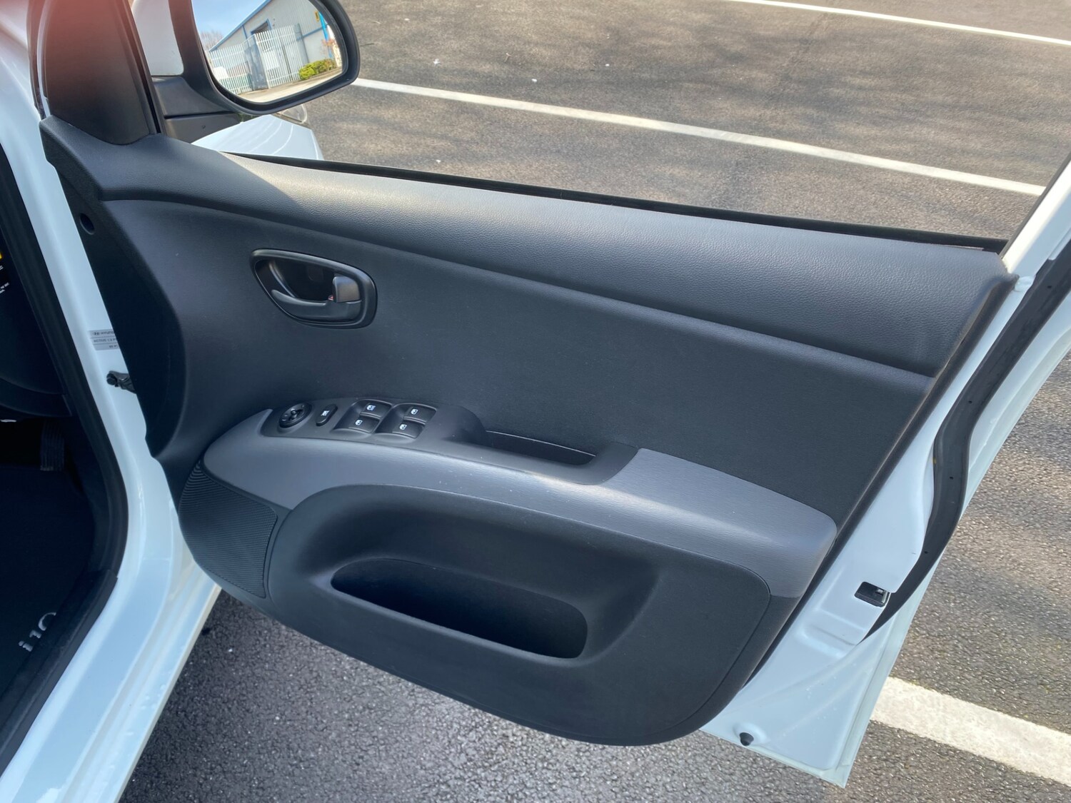 Used Hyundai i10 2012 for sale - 77974759: Photo 6