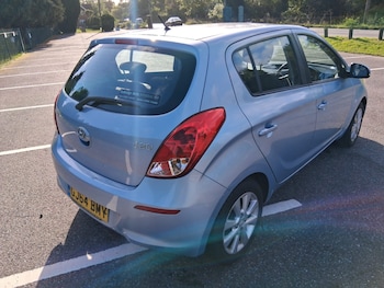 Used Hyundai i20 2014 for sale - 75955506: Photo
