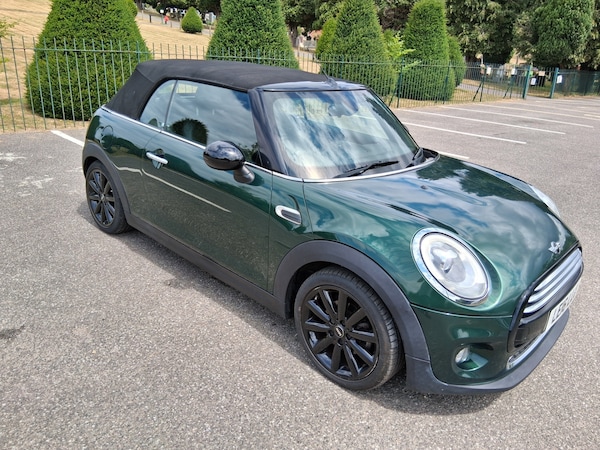 Used MINI Convertible 2016 for sale - 74215187: Photo 2