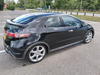Used Honda Civic 2010 for sale - 75304815: Photo