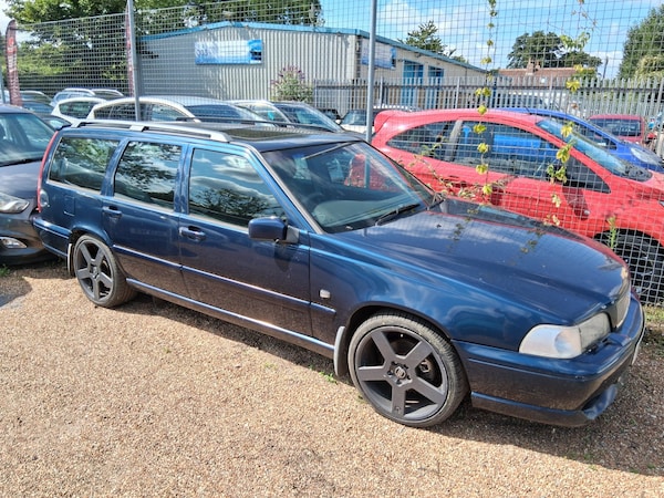 Used Volvo V70 1999 for sale - 75381099: Photo 13
