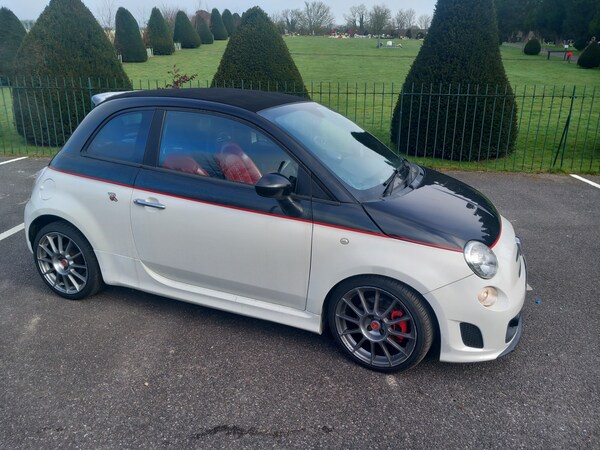 Used Abarth 500C 2011 for sale - 70996713: Photo 3