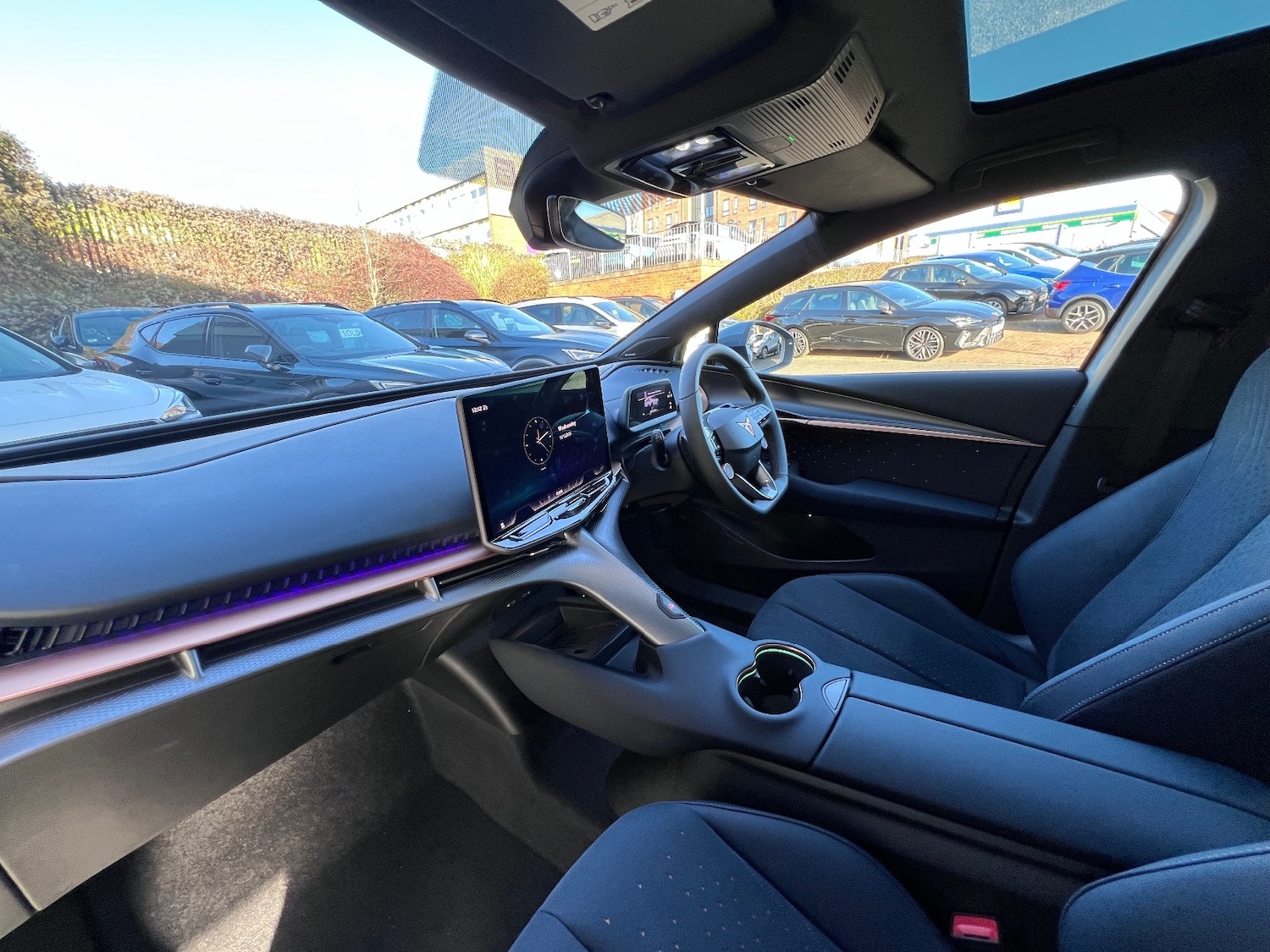 Used Cupra Tavascan 2025 for sale - 77685659: Photo 2