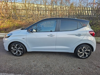 Used Hyundai i10 2024 for sale - 77673787: Photo