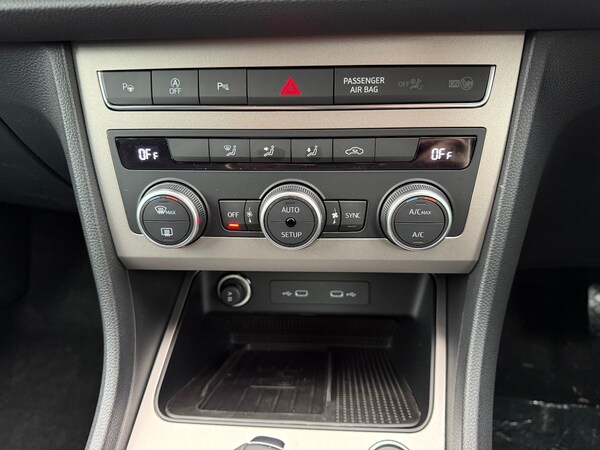 Used SEAT Ateca 2024 for sale - 75355245: Photo 32