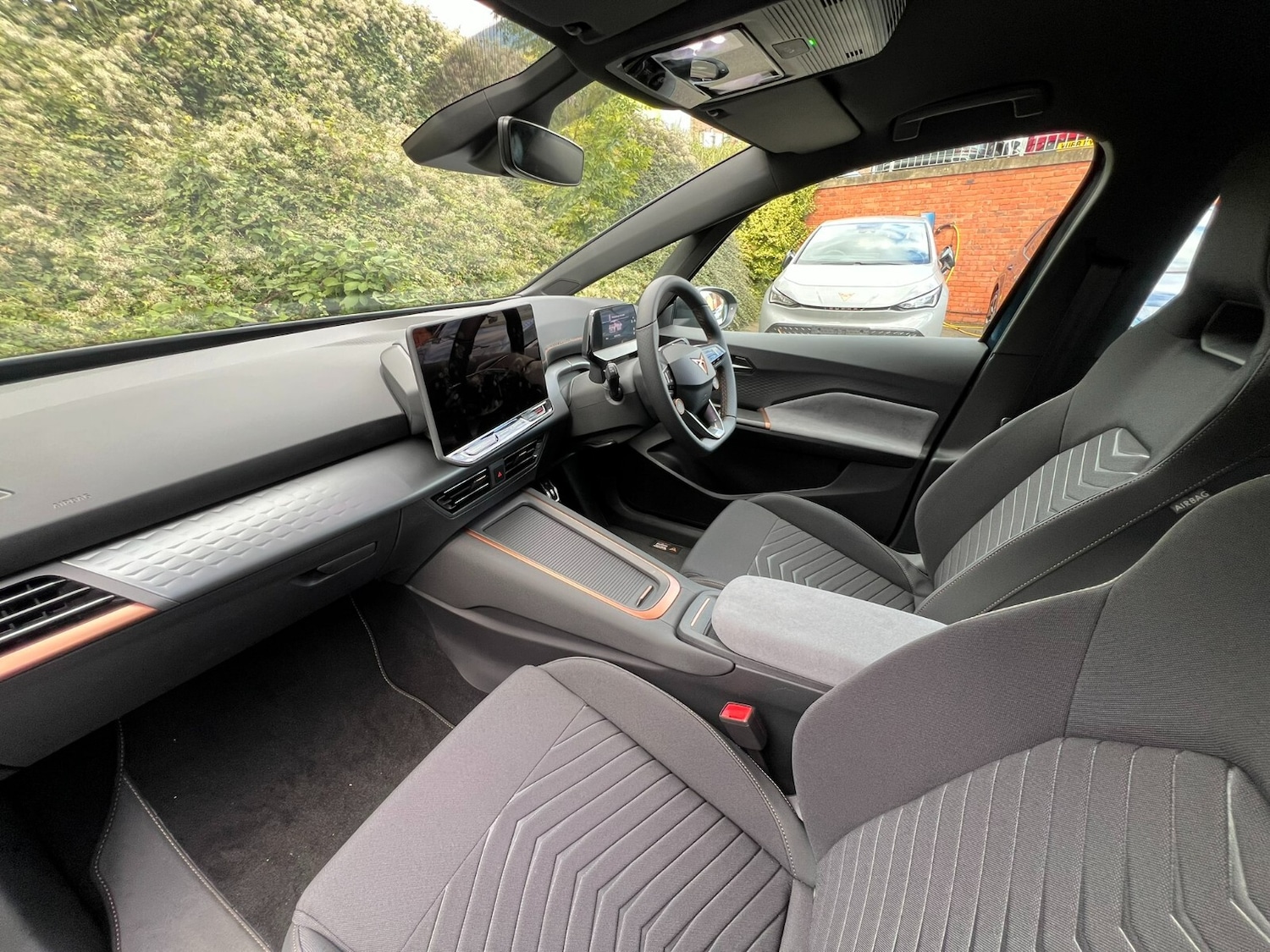 Used Cupra Born 2024 for sale - 76390109: Photo 2