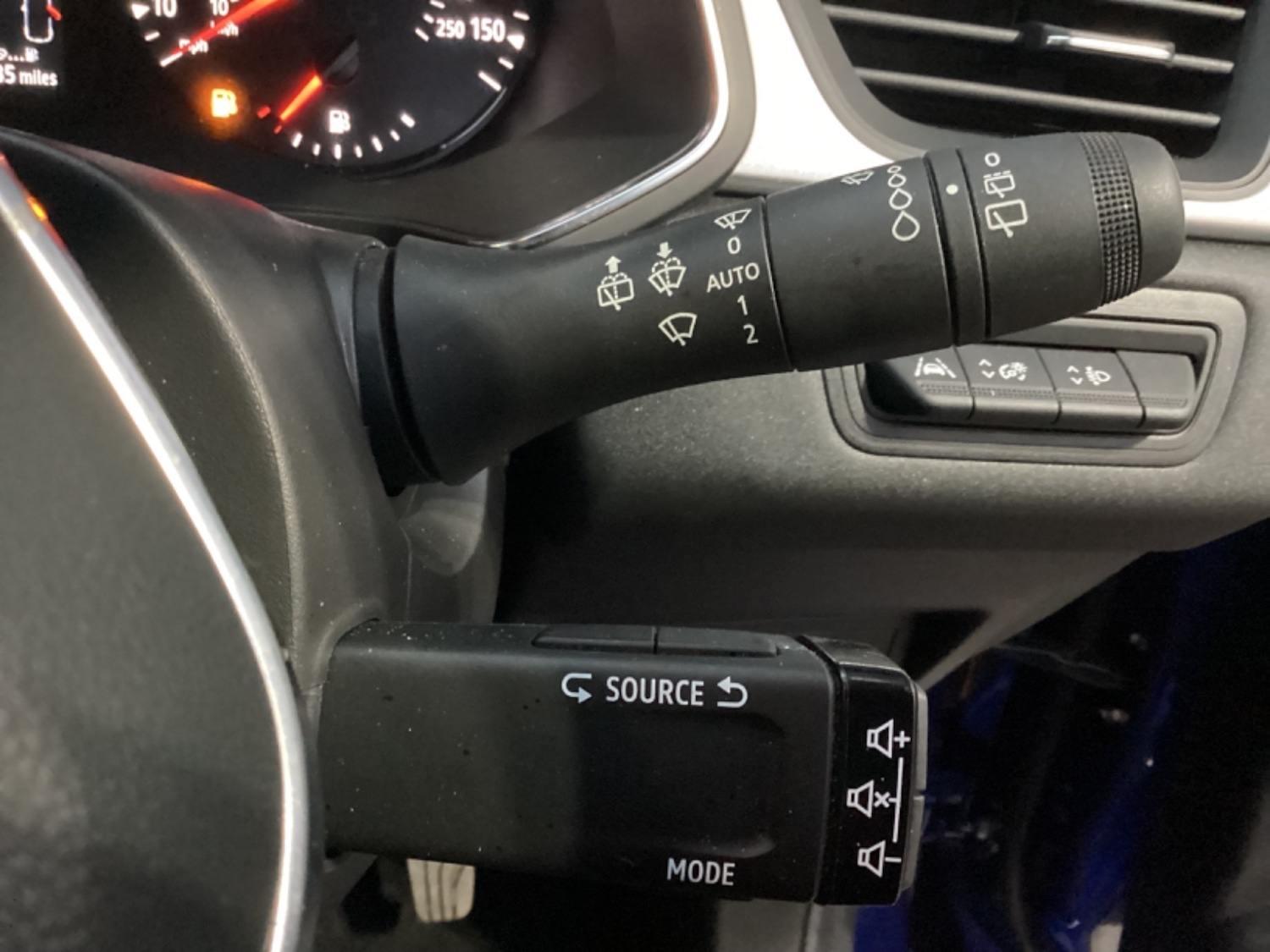 Used Renault Captur 2022 for sale - 76344044: Photo 37
