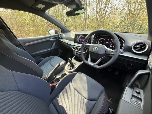 Used SEAT Arona 2024 for sale - 75355178: Photo 2