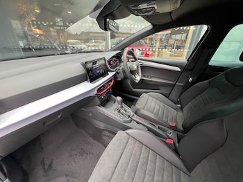 Used SEAT Ibiza 2024 for sale - 76540140: Photo