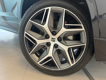 Used SEAT Ateca 2025 for sale - 75451588: Photo 4